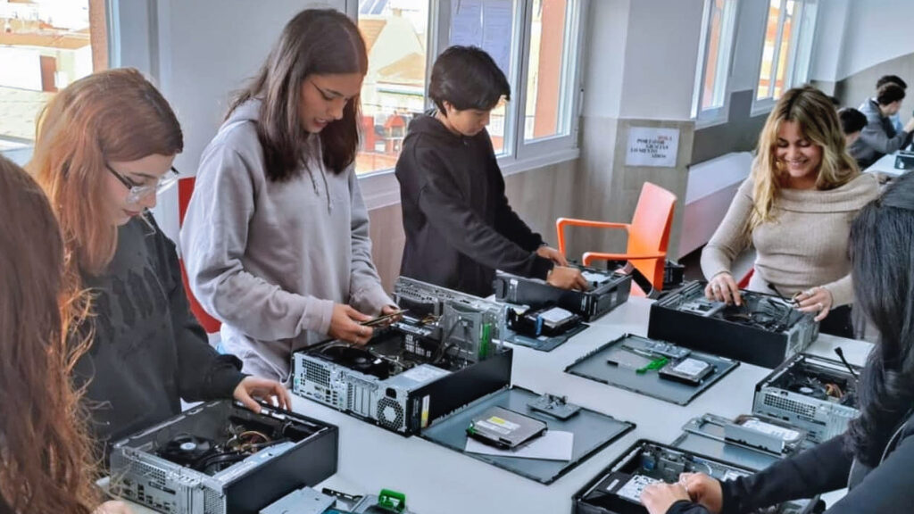 Sistemas Microinformáticos y Redes