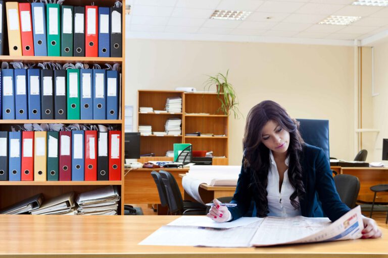 Administrativo en empresa de Muebles